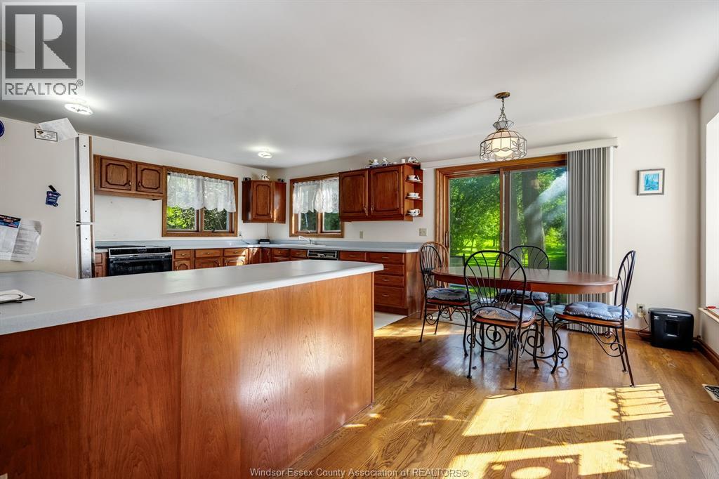 936 Twin Gables Drive Property Photo 11