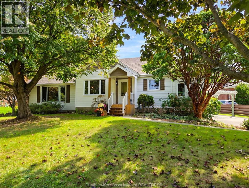 12 Crerar Drive Property Photo 2