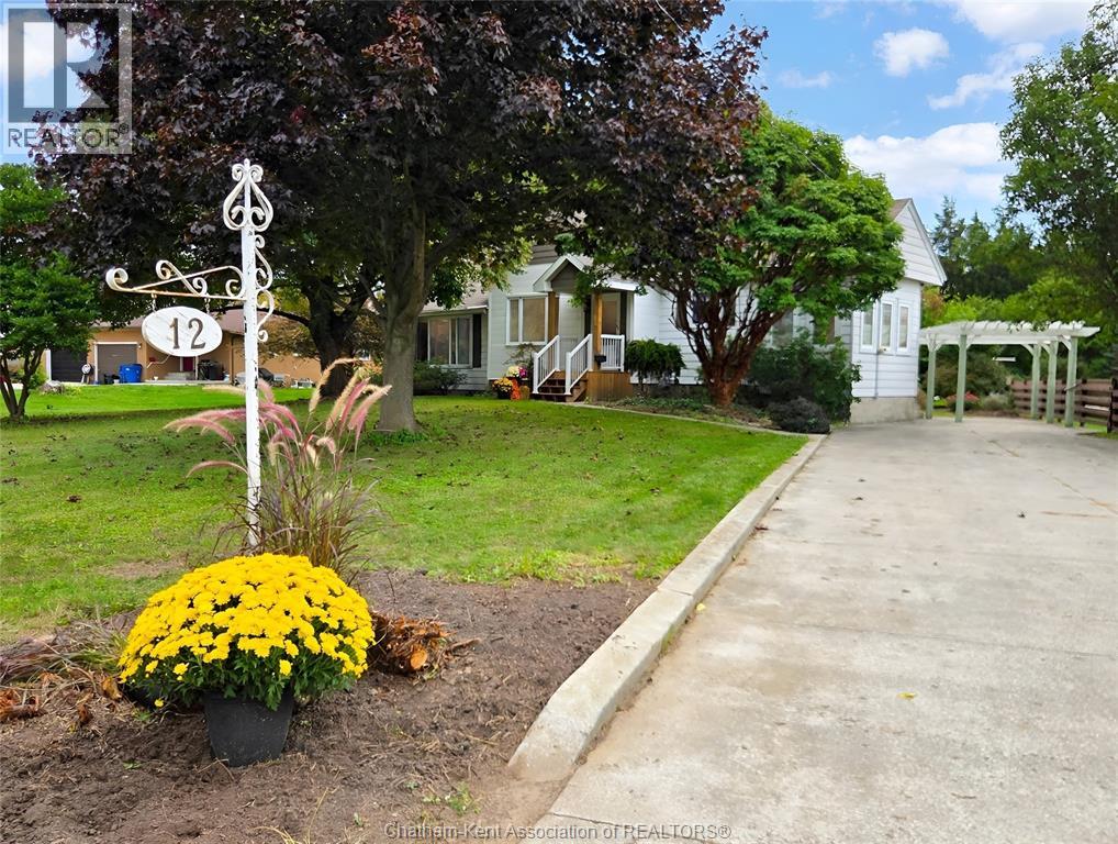 12 Crerar Drive Property Photo 4