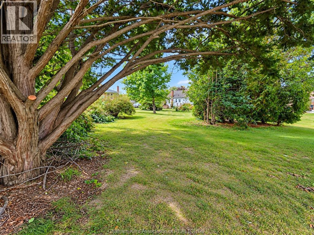 12 Crerar Drive Property Photo 8