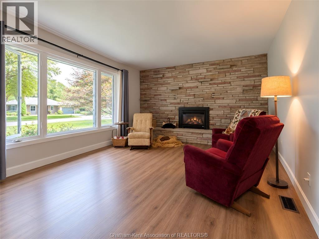 12 Crerar Drive Property Photo 11