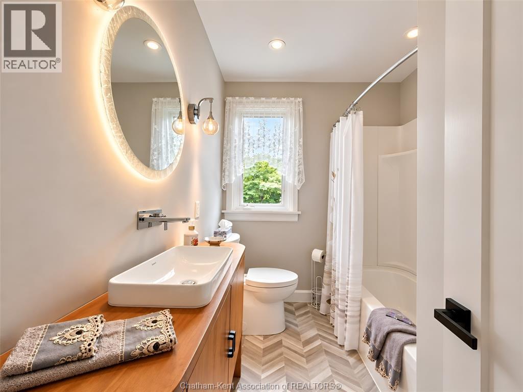 12 Crerar Drive Property Photo 35