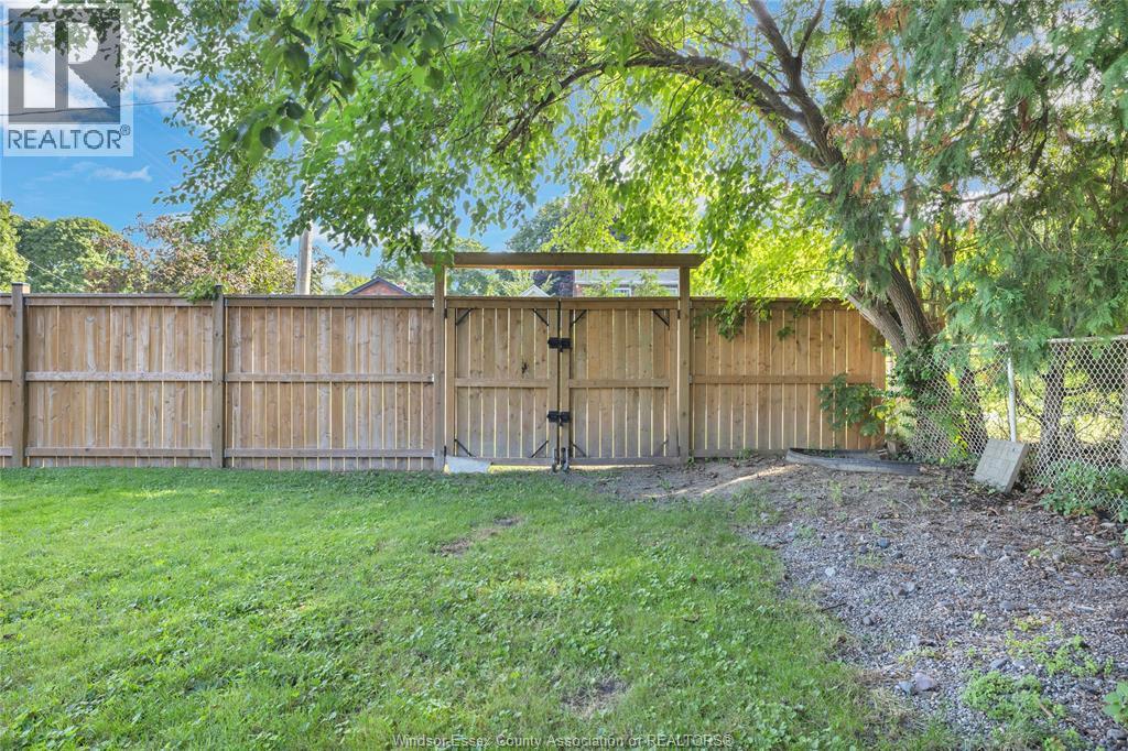 205 Joseph Property Photo 35
