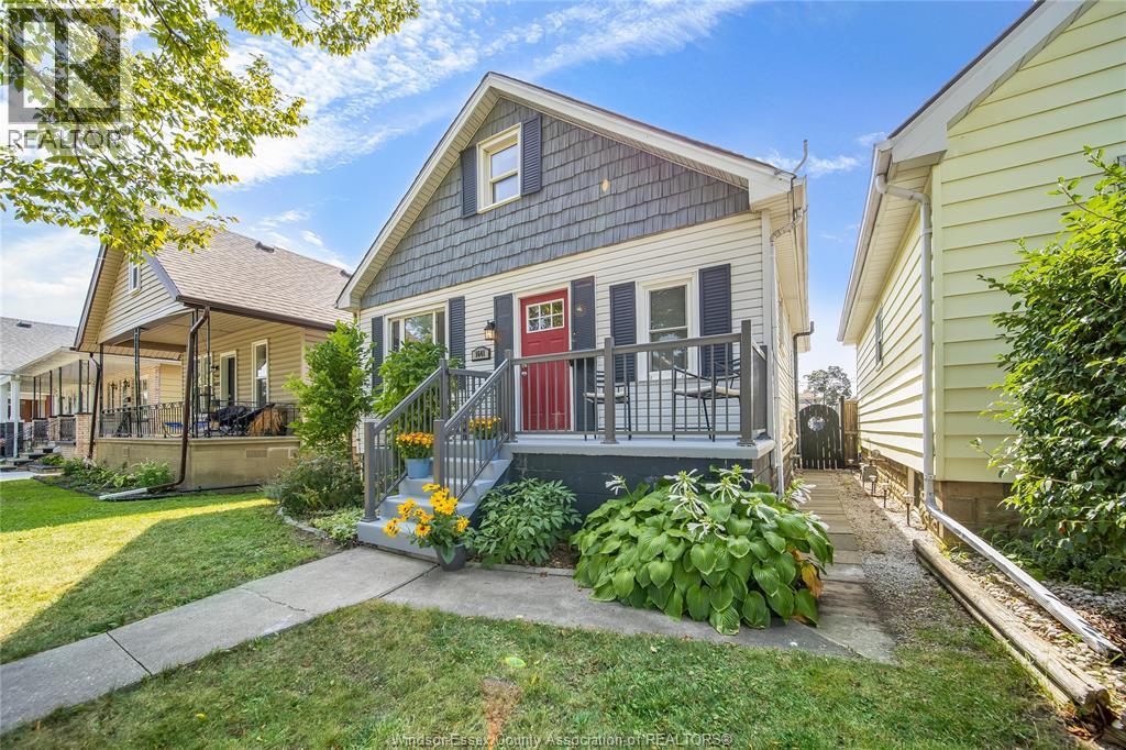 1641 Hall Ave Property Photo 1