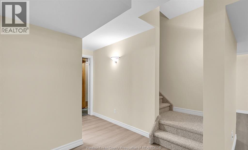 898 Hacienda Court Property Photo 26