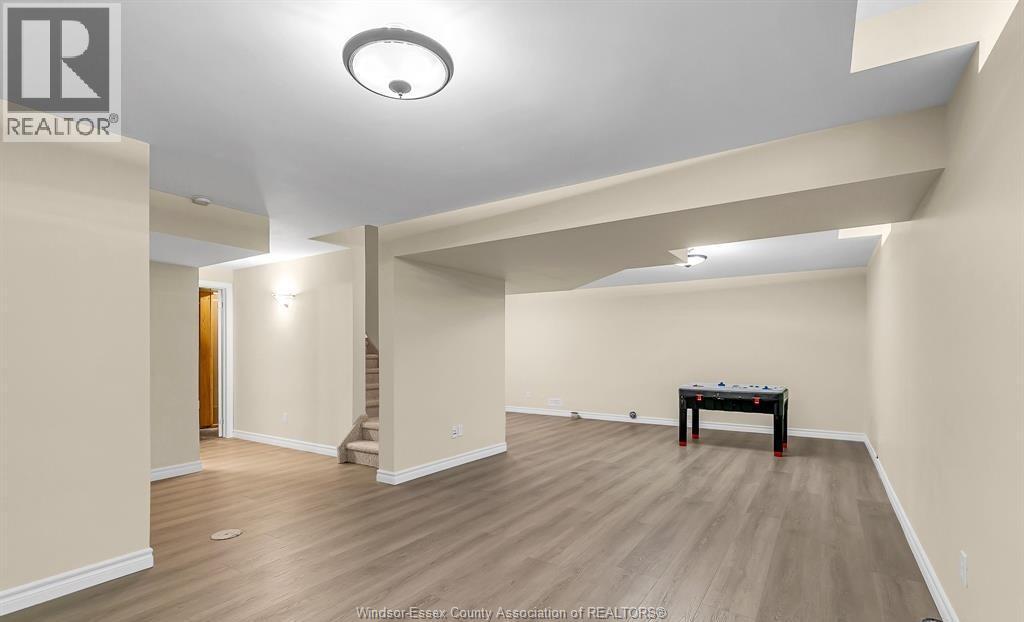 898 Hacienda Court Property Photo 28