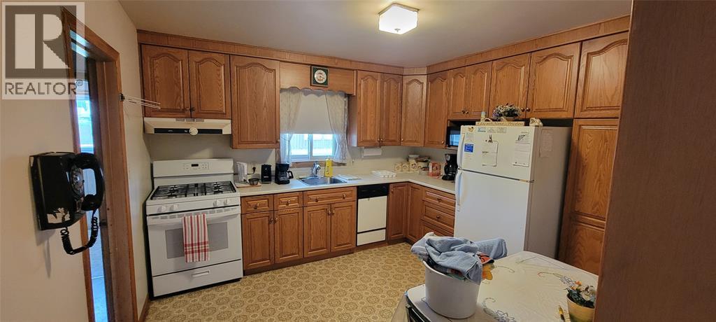 933 Old Glass Road Property Photo 3