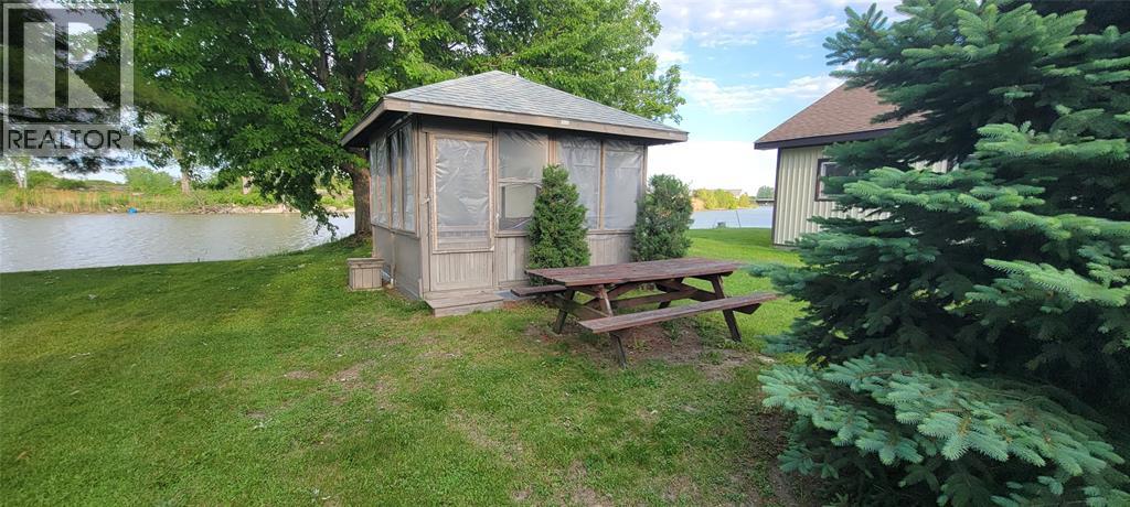 933 Old Glass Road Property Photo 14