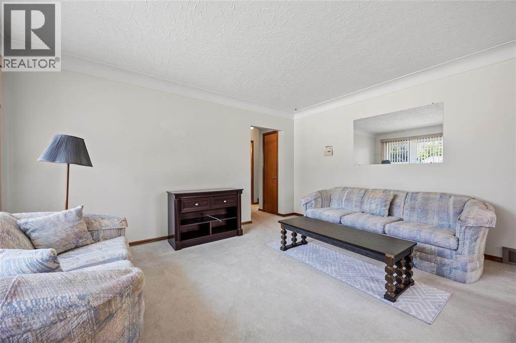 1081 Michigan Avenue Property Photo 3