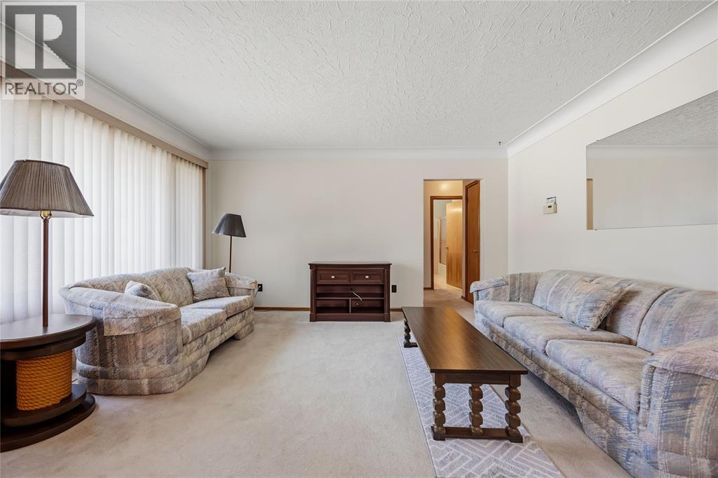 1081 Michigan Avenue Property Photo 6