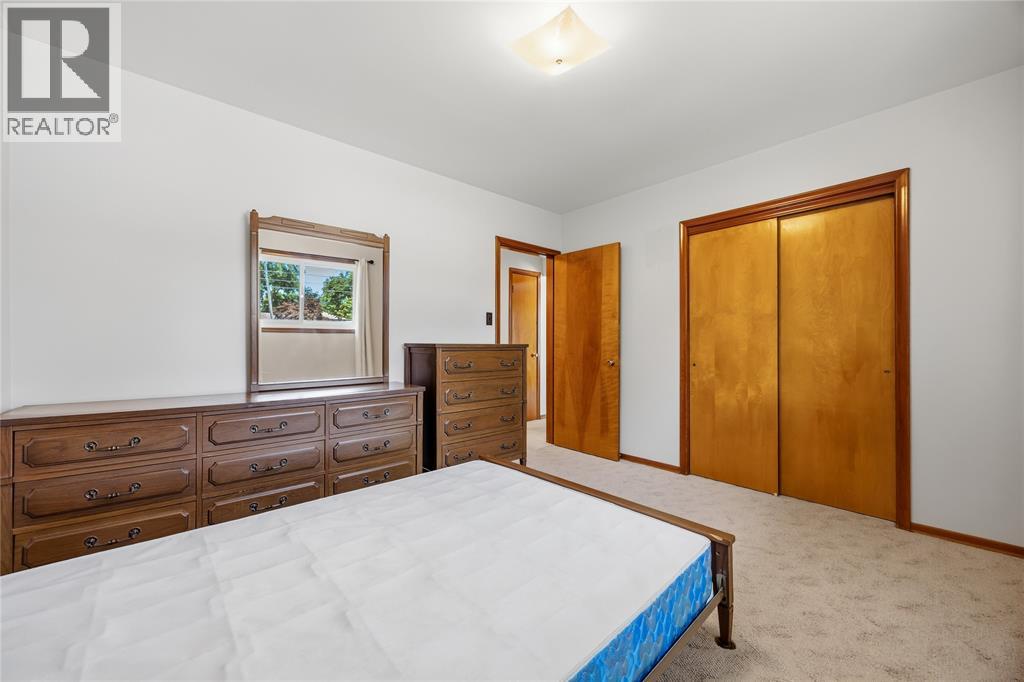 1081 Michigan Avenue Property Photo 12