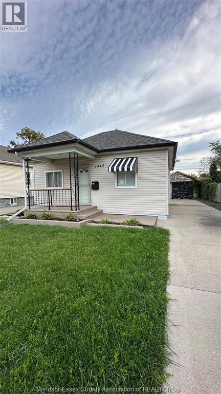 1044 Reedmere Road Property Photo 1