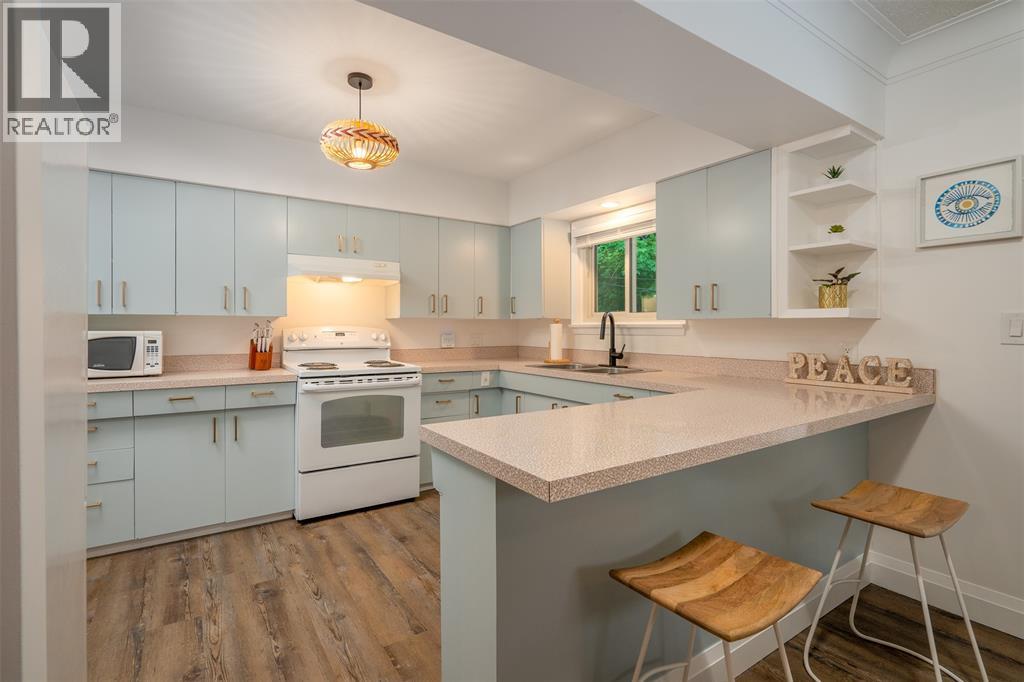 32 Louisa Street Property Photo 11