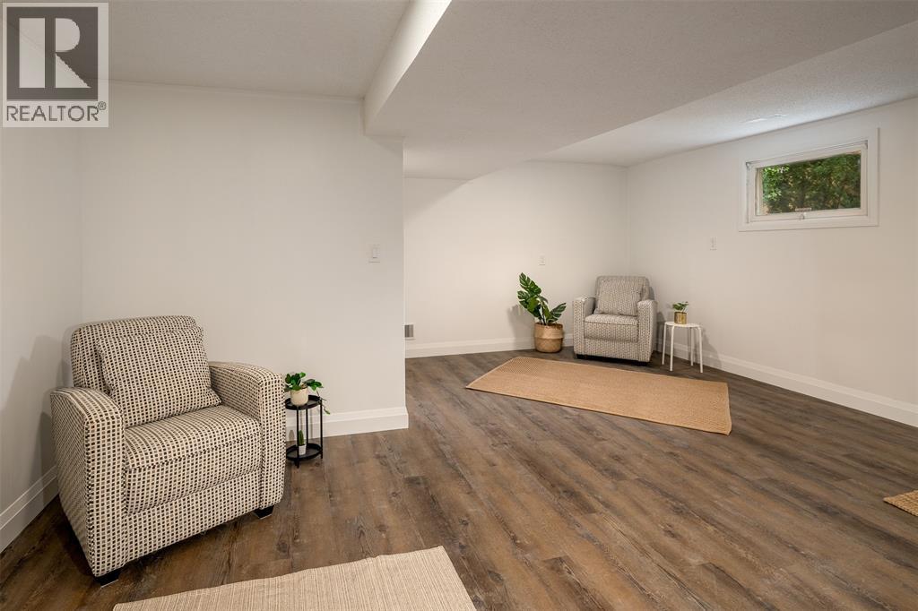 32 Louisa Street Property Photo 19