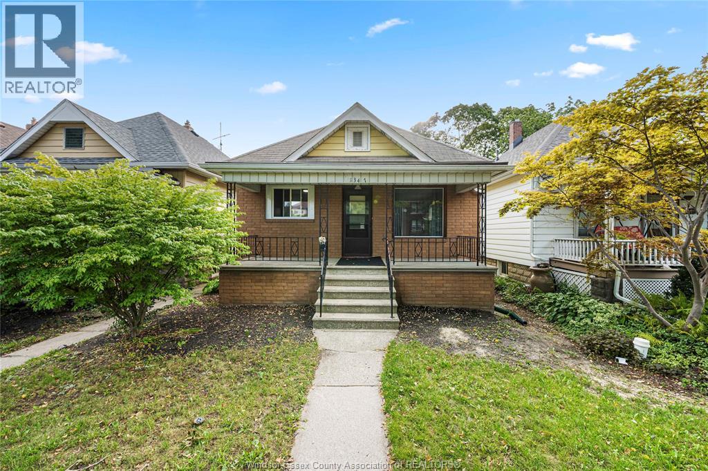 1347 Lincoln Property Photo 6