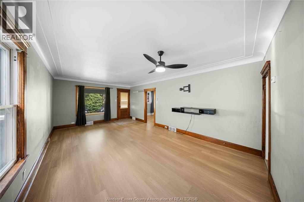1347 Lincoln Property Photo 10