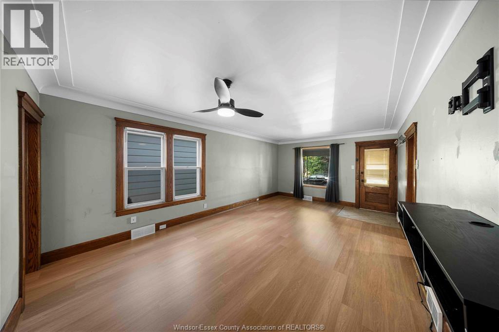 1347 Lincoln Property Photo 11