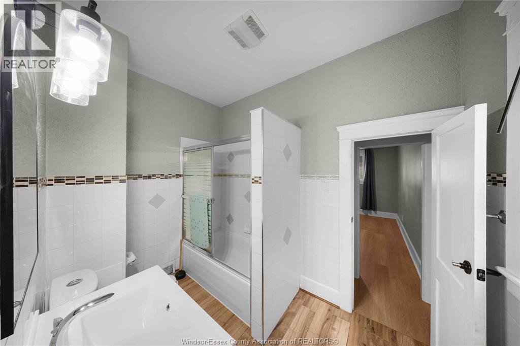 1347 Lincoln Property Photo 16