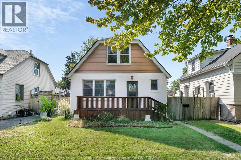 1825 WINDERMERE Property Photo 1