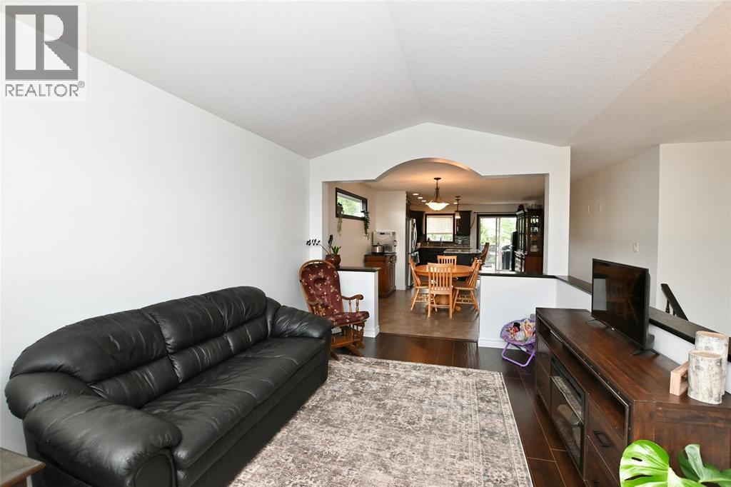 608 Spokane Boulevard Property Photo 17