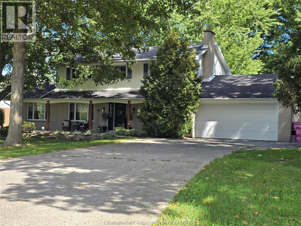 22707 Creek Road Property Photo 1