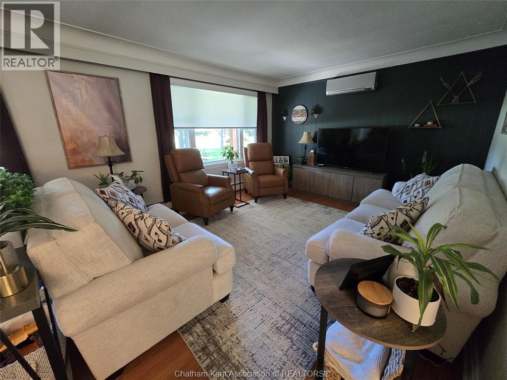 22707 Creek Road Property Photo 13
