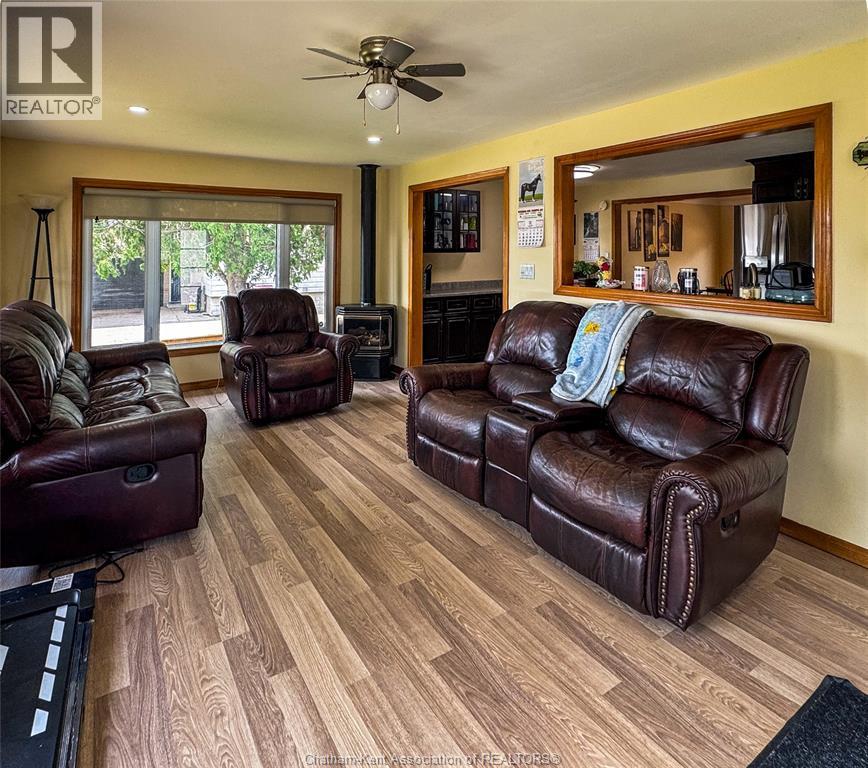 944 Mcnaughton Avenue Property Photo 11