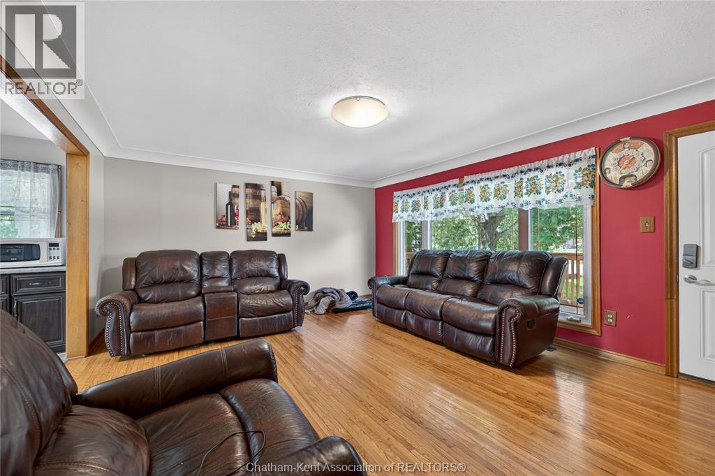 944 Mcnaughton Avenue Property Photo 13