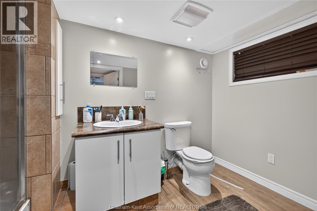 944 Mcnaughton Avenue Property Photo 18
