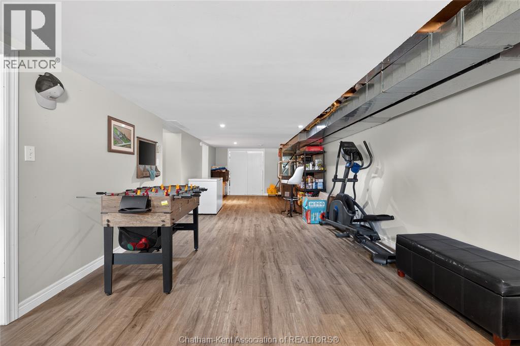 944 Mcnaughton Avenue Property Photo 22