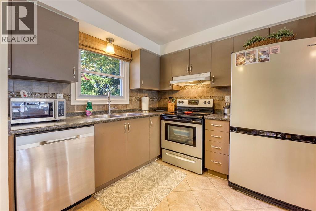 27 Turner Drive Unit# 44 Property Photo 8