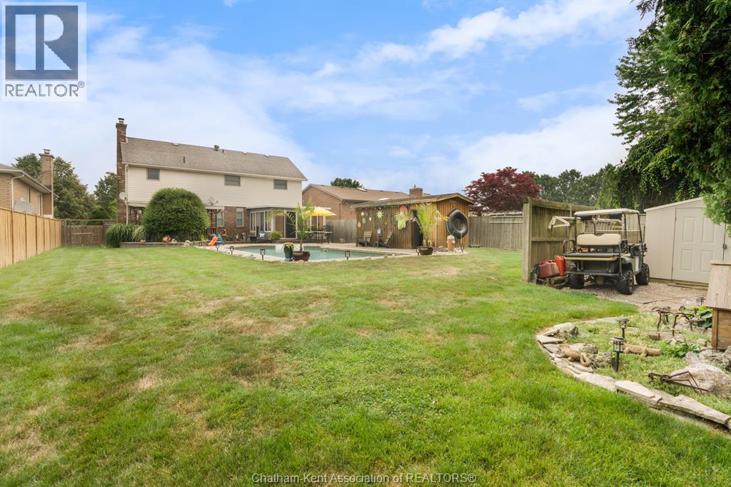 30 Orangewood Boulevard Property Photo 6