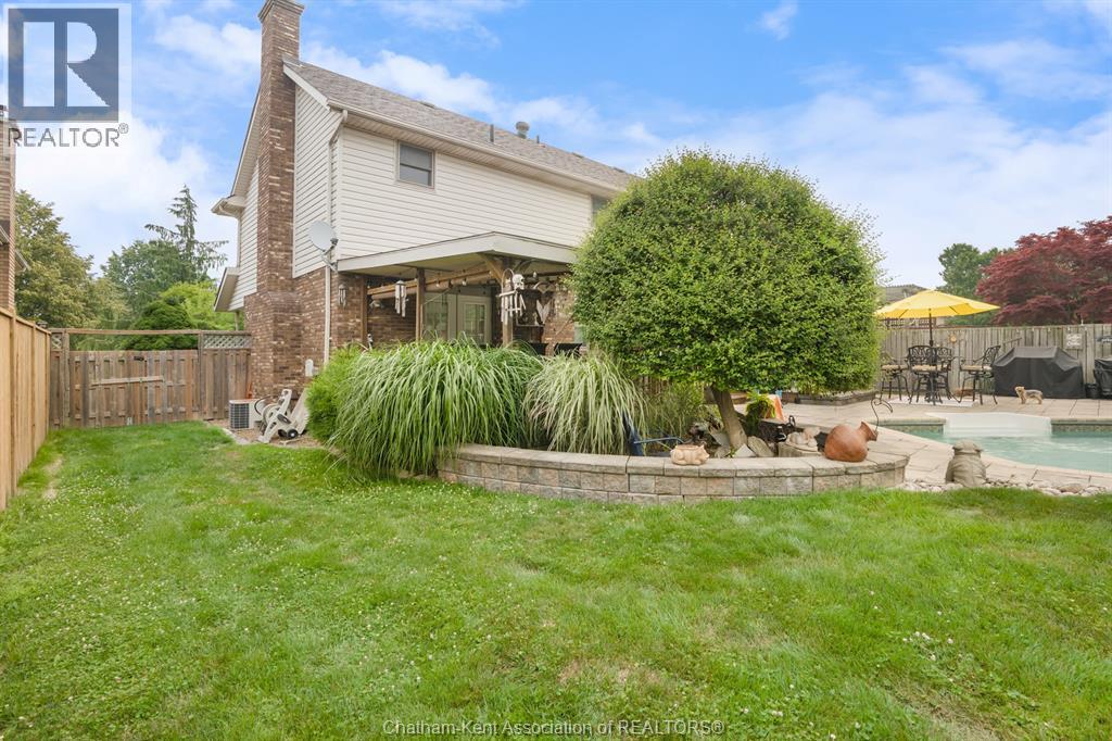 30 Orangewood Boulevard Property Photo 12