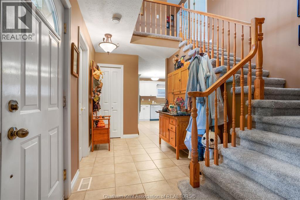 30 Orangewood Boulevard Property Photo 15