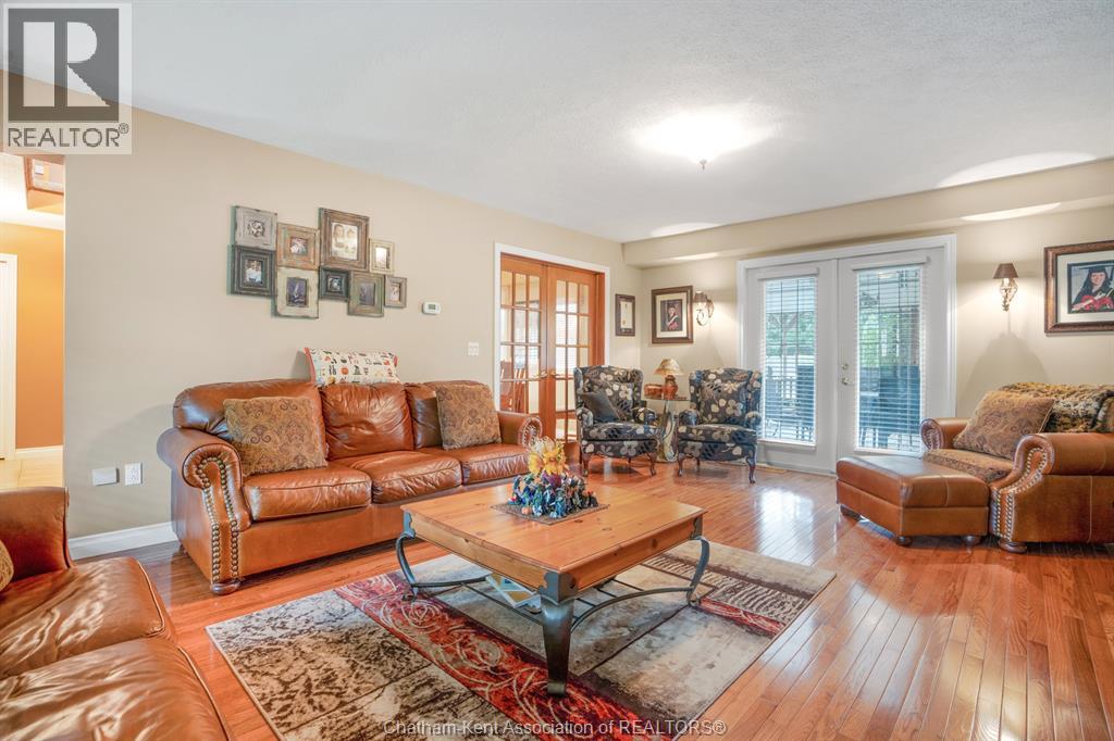 30 Orangewood Boulevard Property Photo 18