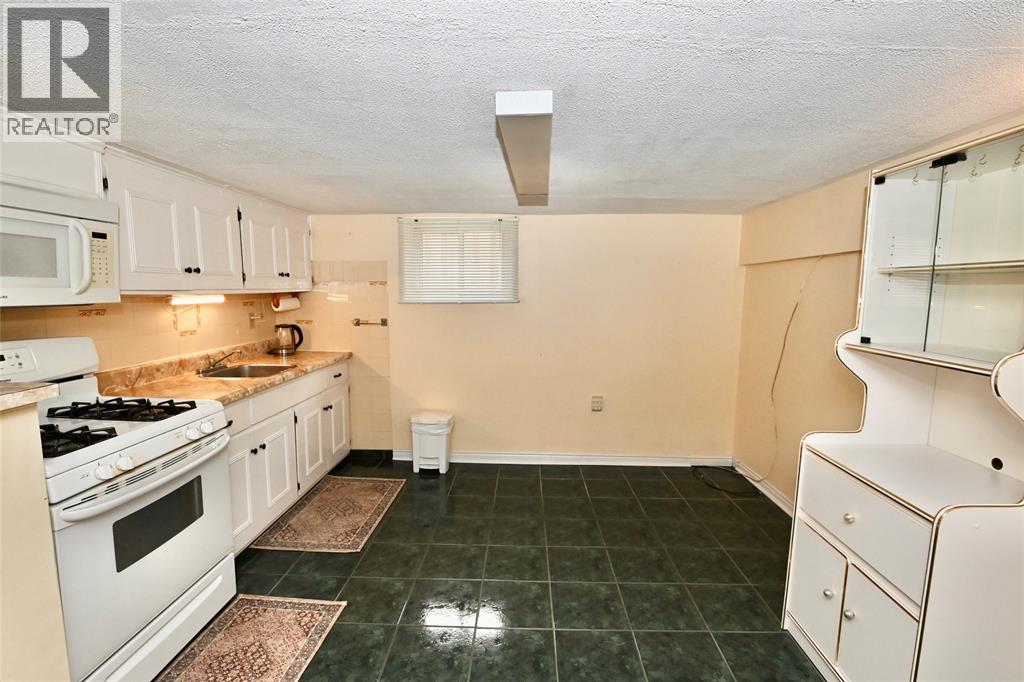 118 Parker Street Property Photo 35