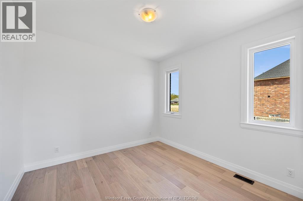3592 Sutton Avenue Property Photo 4