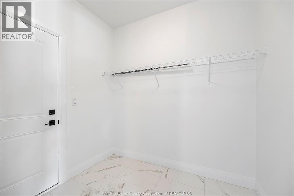 3592 Sutton Avenue Property Photo 8