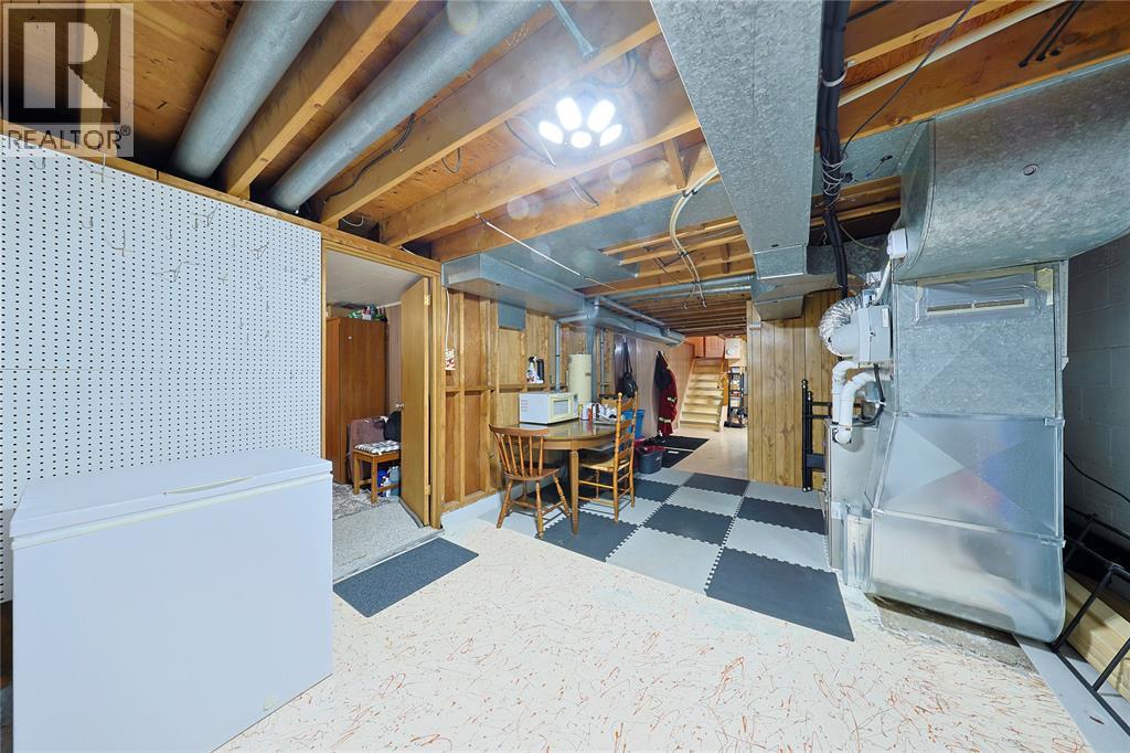 880 Champlain Road Property Photo 19