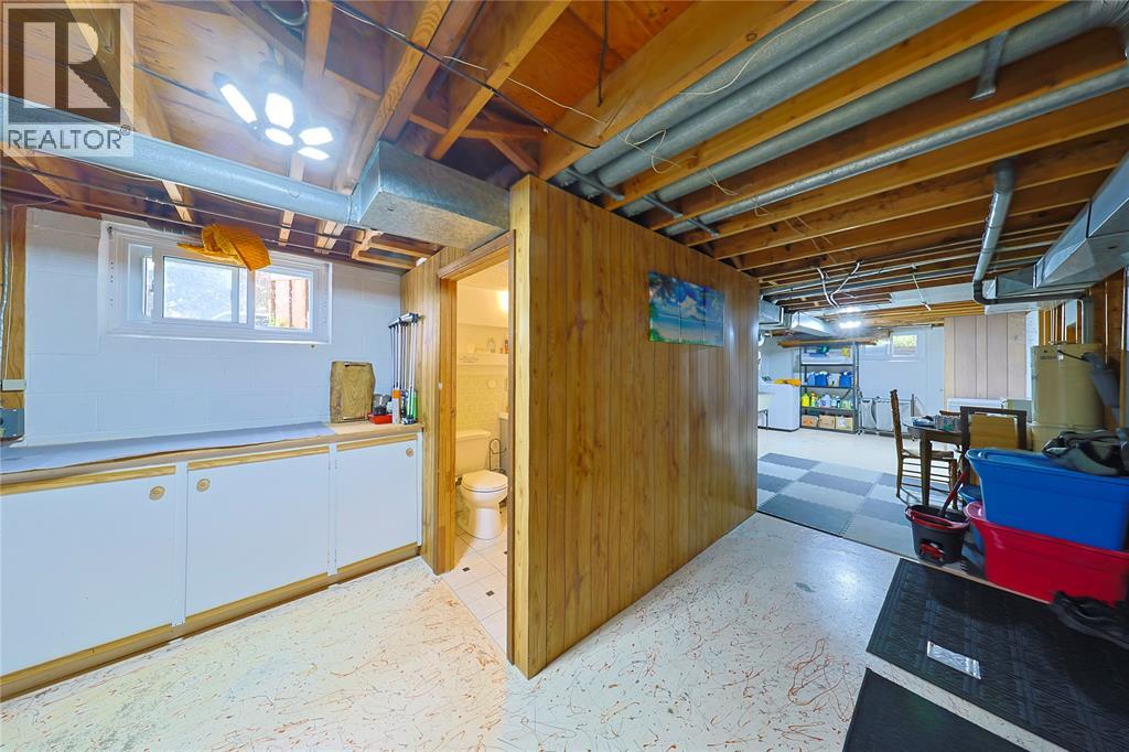 880 Champlain Road Property Photo 20