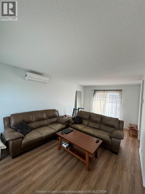 9260 Arncliffe Court Property Photo 7
