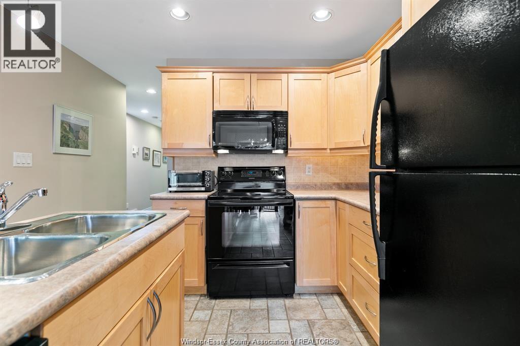 6085 Natalie Court Property Photo 8