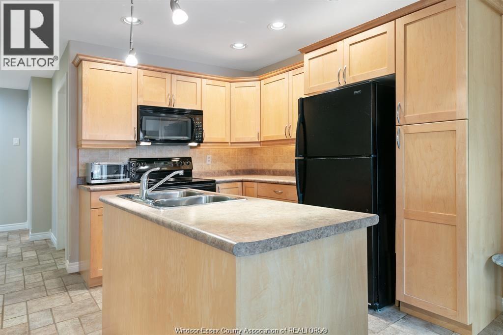 6085 Natalie Court Property Photo 10