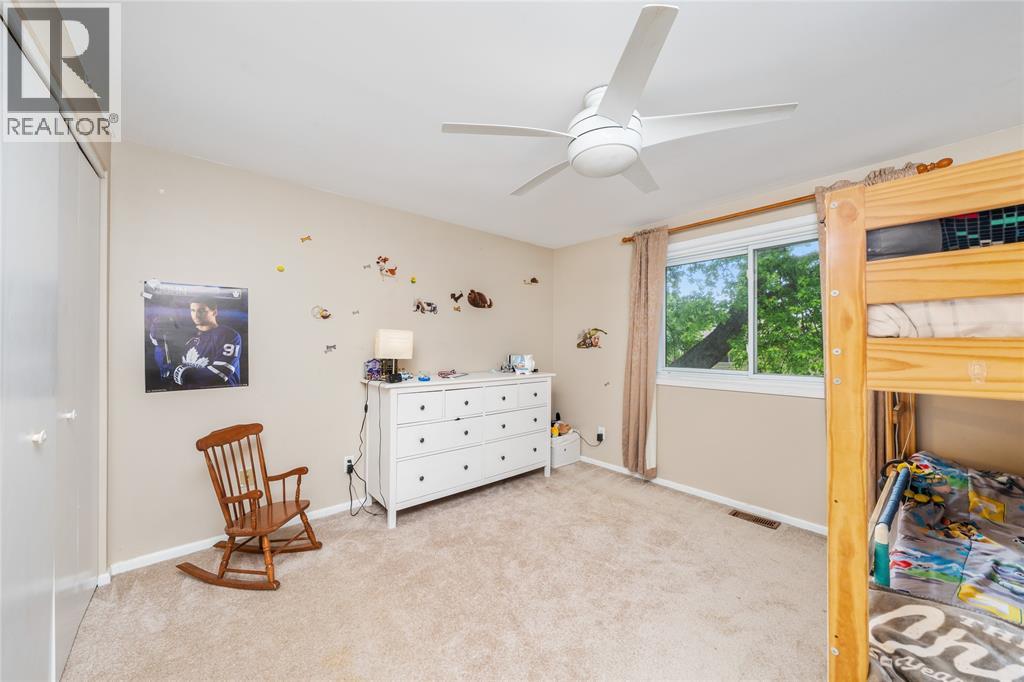 1121 Arlington Court Property Photo 16