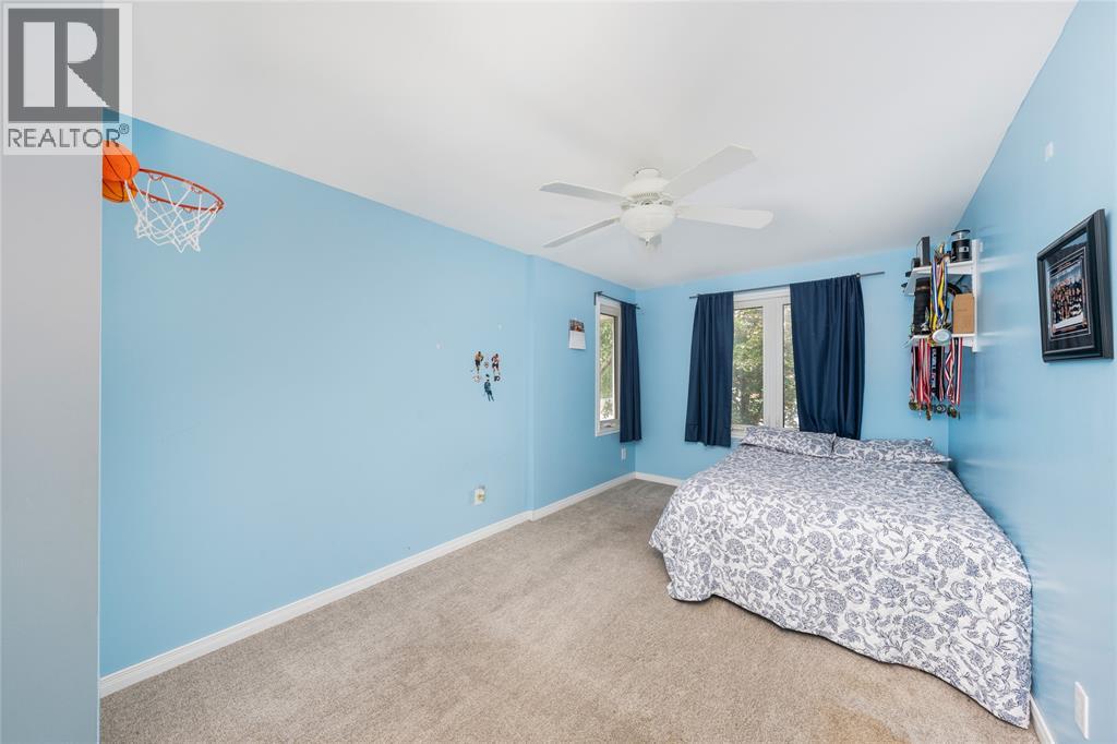 1121 Arlington Court Property Photo 17