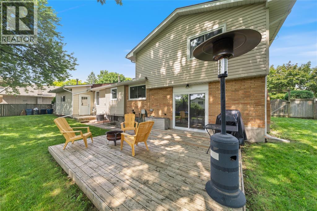1121 Arlington Court Property Photo 26