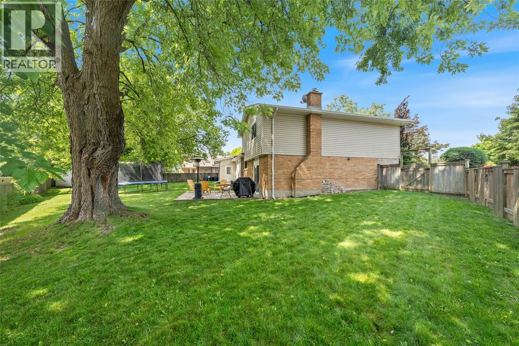 1121 Arlington Court Property Photo 27