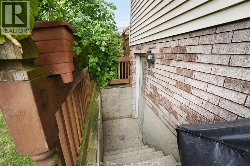 42 William Avenue Property Photo 34