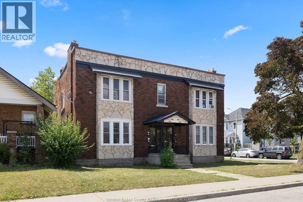 1107 Pelissier Street Property Photo 2