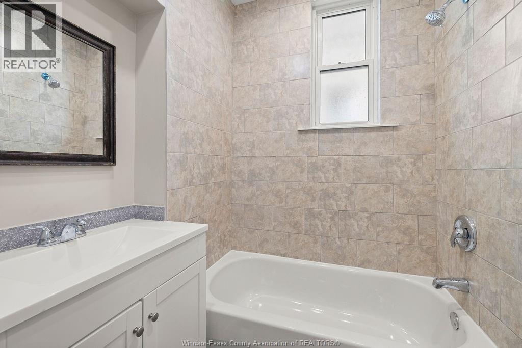 1107 Pelissier Street Property Photo 13